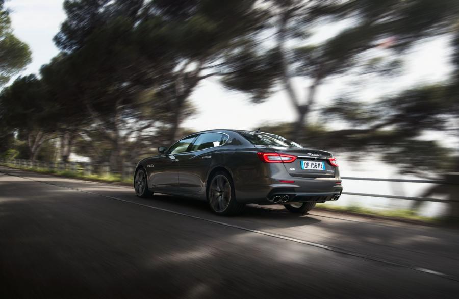  Maserati Quattroporte S Q4 GranSport (M156) 2017 года  (фото 4 из 41)